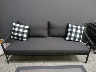 CANBERRA FLOORSTOCK SALE - Kapra 2.5 Seater Outdoor Lounge_1