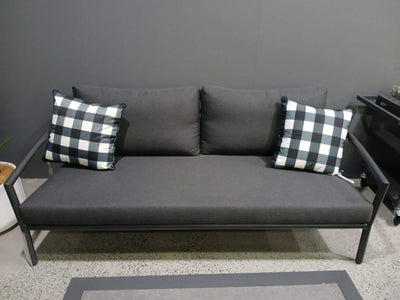 CANBERRA FLOORSTOCK SALE - Kapra 2.5 Seater Outdoor Lounge_1