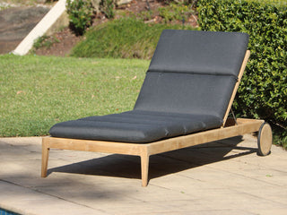 Airlie Outdoor Sunlounge 2.