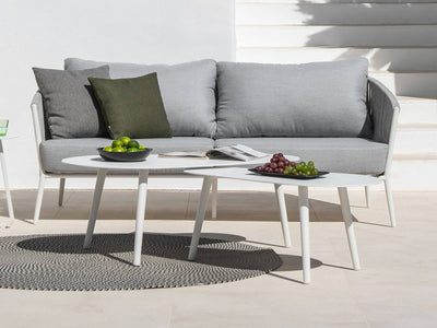 Amazone Outdoor Coffee Table Set in White 2.