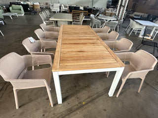 SYD FLOORSTOCK SALE - Barcelona Table with Bailey Chairs 9pc Outdoor Dining Setting_1