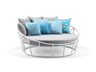 Bora Round Outdoor Daybed in White / Grey Chine 2.