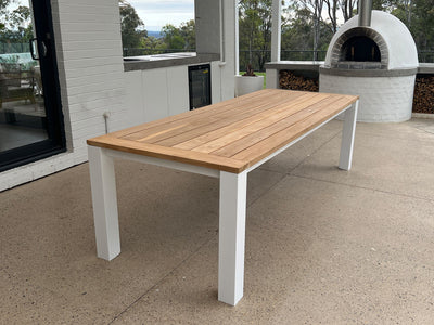 Corfu Outdoor Dining Table in White / 260x100cm.