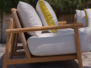 Corsica Outdoor Lounge in 2 Seater - close-up 2.