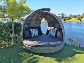 Lotus Outdoor Daybed in Moonscape / Canvas Coal 2.