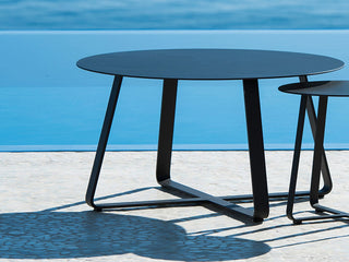 Elko Round Outdoor Side Table in Charcoal / 90cm