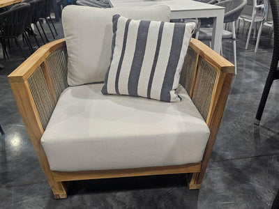 FLOORSTOCK SALE- Granada Outdoor Armchair_1