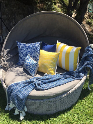 Cebu Outdoor Daybed in Elk / Carbon Beige 4.