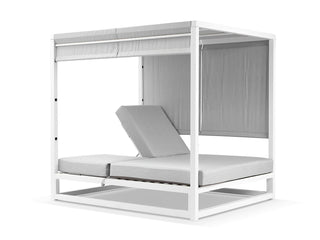 Luxor Outdoor Daybed in White 2.