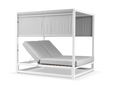 Luxor Outdoor Daybed in White 4.