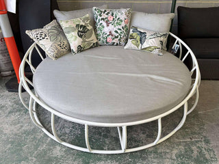 MELB FLOORSTOCK SALE - Purist Daybed_1