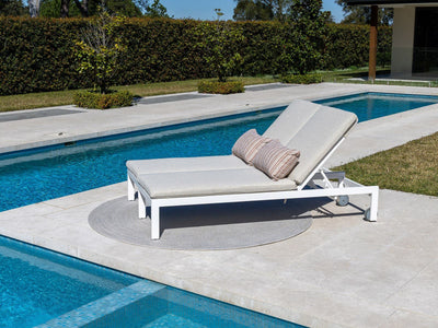 Monarch Outdoor Sunlounge Set in White / Pebble_4