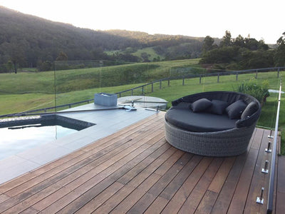 Cebu Outdoor Daybed in Moonscape / Canvas Coal 4.