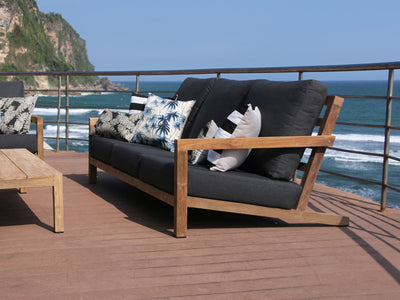 Venlo Outdoor Lounge in Sooty / 3 Seater 2.