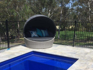 Cebu Outdoor Daybed in Moonscape / Canvas Coal 2.