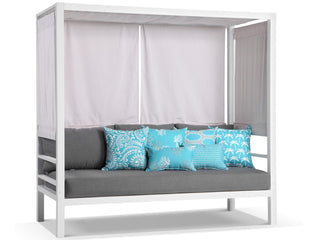 Rio Outdoor Daybed in White / Cast Slate