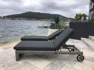 Rosseau Outdoor Sunlounge in Moonscape / Canvas Coal 3.