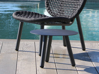Skate Outdoor Side Table in Charcoal
