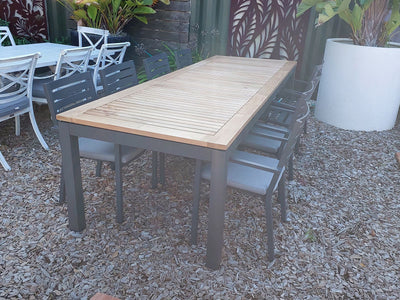 SYD FLOORSTOCK SALE - Barcelona Table With Mayfair Chairs 9pc Outdoor Dining Setting_1